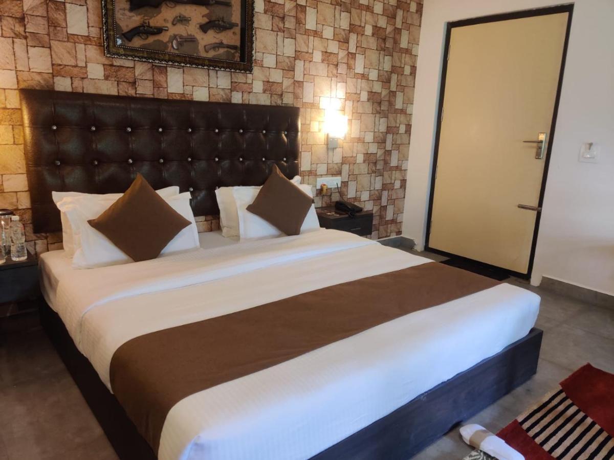 Hotel Misty Rain Estate à Madikeri Extérieur photo