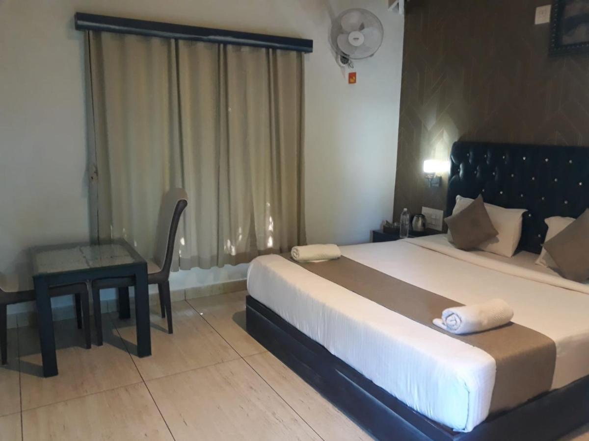 Hotel Misty Rain Estate à Madikeri Extérieur photo
