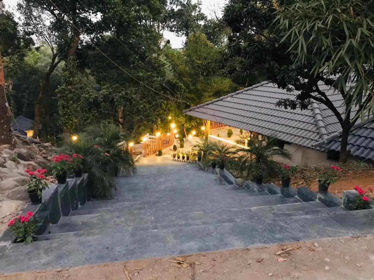 Hotel Misty Rain Estate à Madikeri Extérieur photo