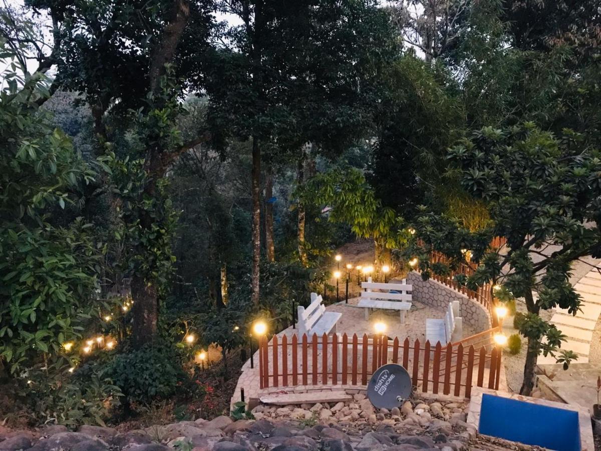 Hotel Misty Rain Estate à Madikeri Extérieur photo
