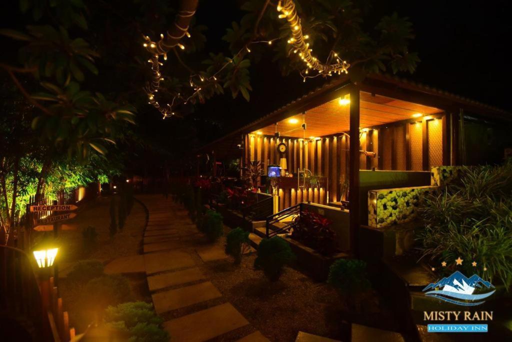 Hotel Misty Rain Estate à Madikeri Extérieur photo